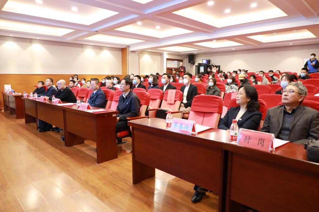 http://www.ysu.edu.cn/__local/A/E1/92/FEB6B0E99E2A9EDEFE8A73F6615_03688535_16E71.jpg